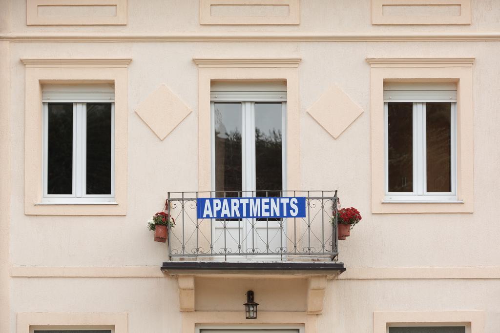 Apartments Bokan Цетине Екстериор снимка