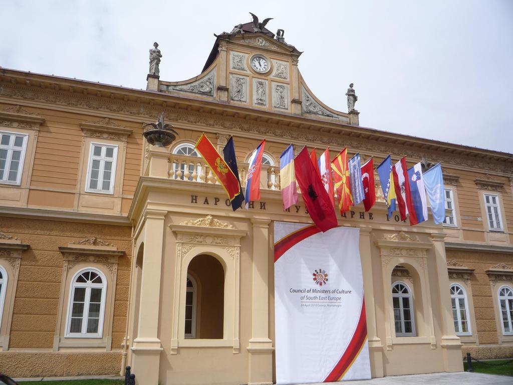 Apartments Bokan Цетине Екстериор снимка
